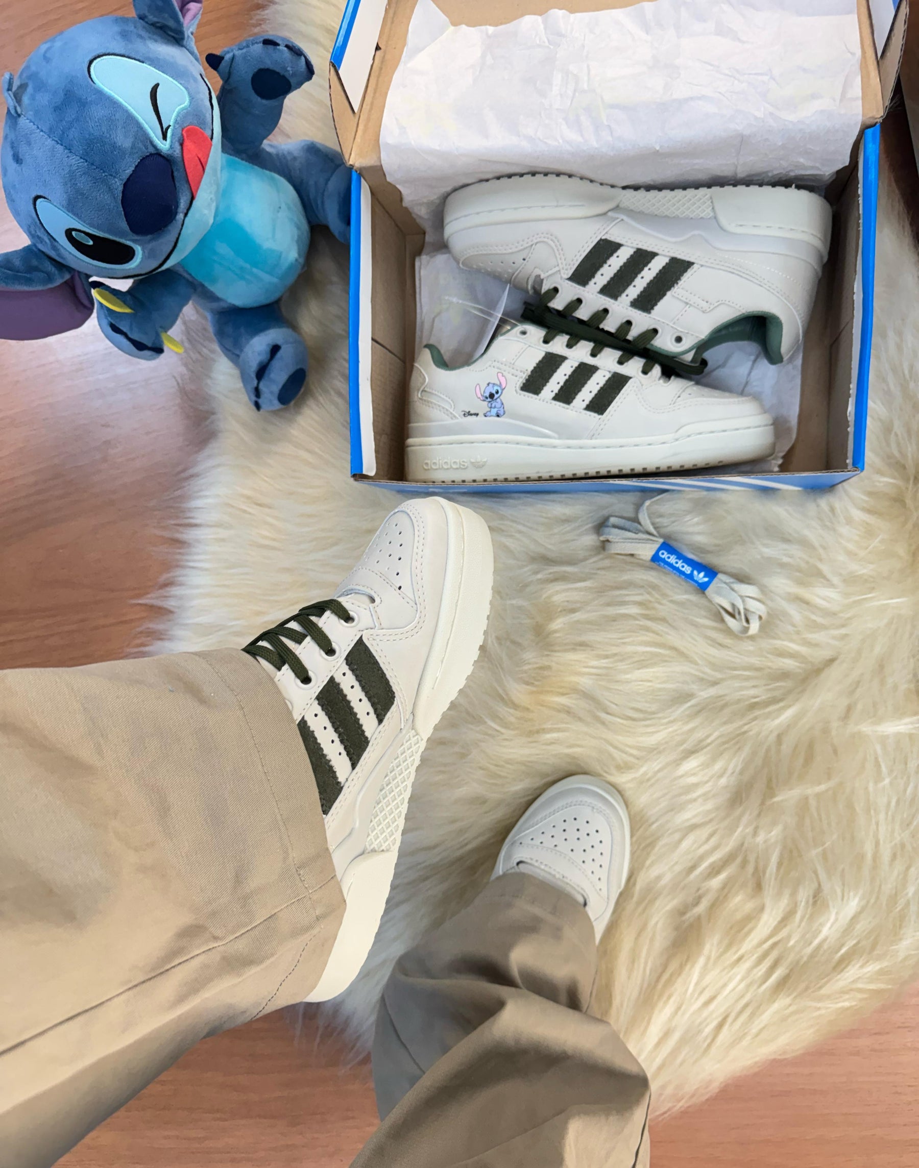 Adidas Fórum "Disney Stitch"