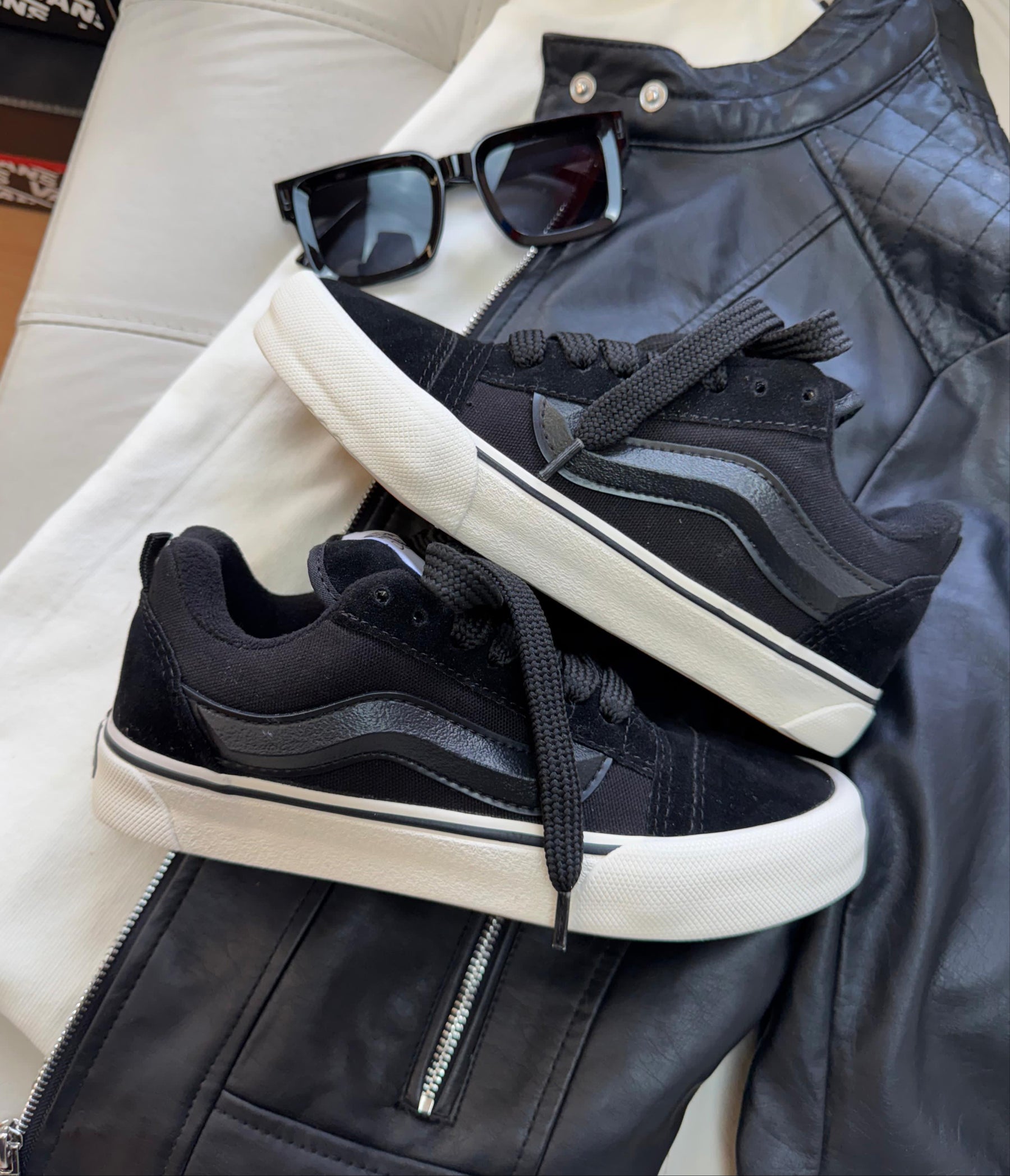 Vans Knu Skool "True Black"