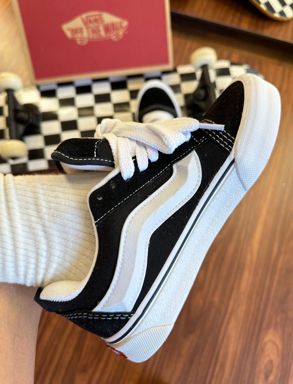 Vans Knu Skool "Black true White"