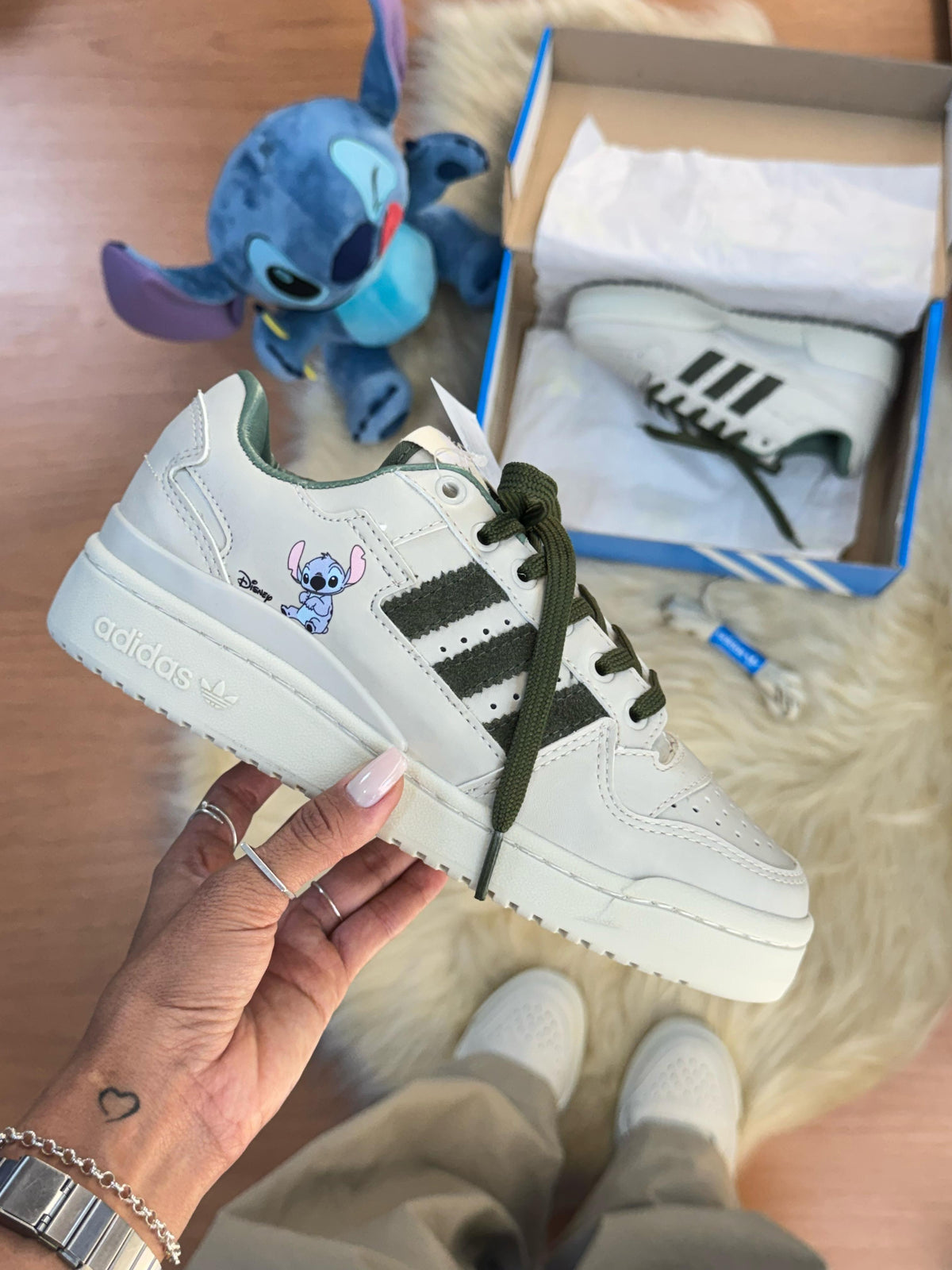 Adidas Fórum "Disney Stitch"