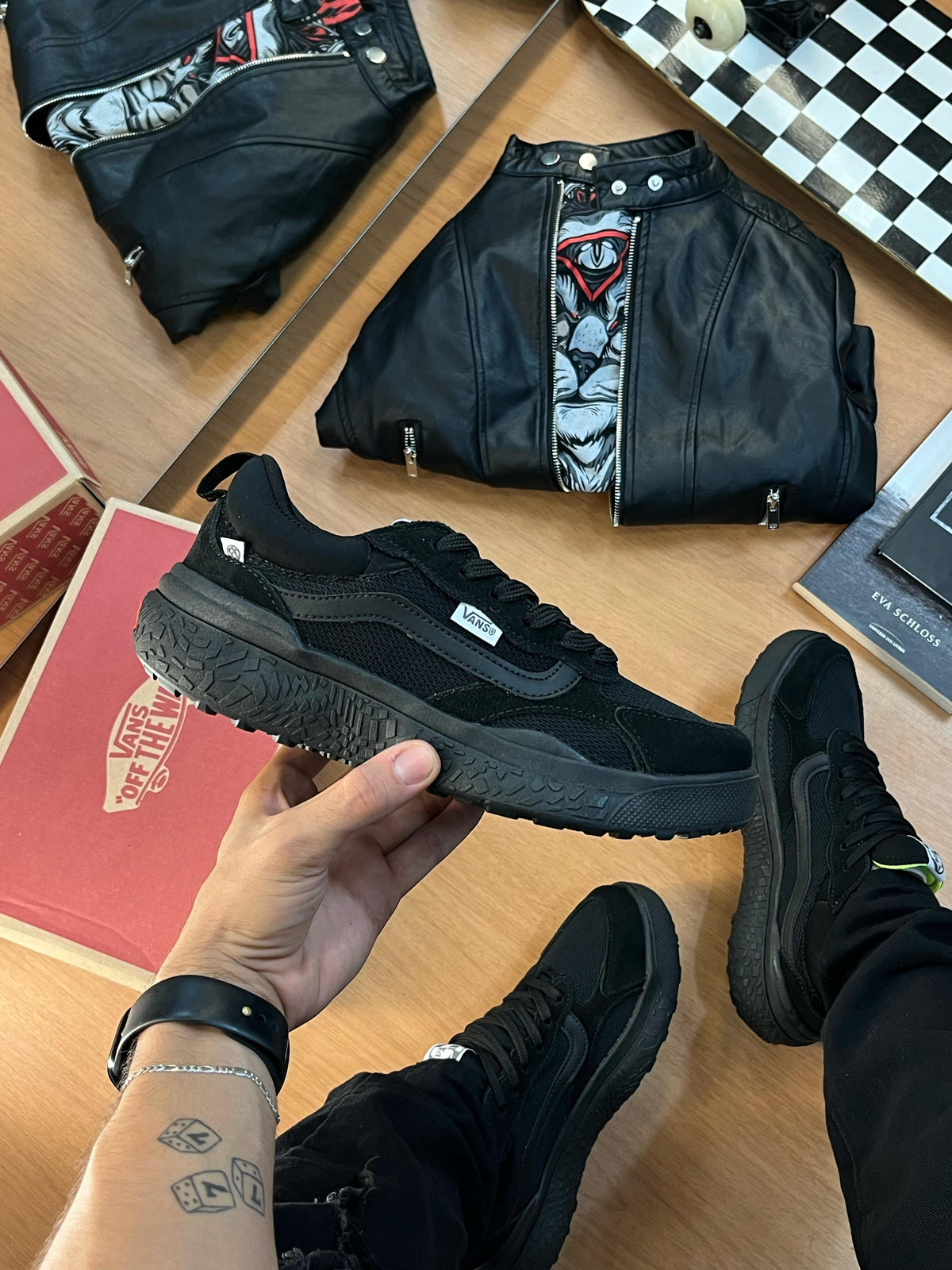 Vans Ultrarange Neo VR3 "Black"